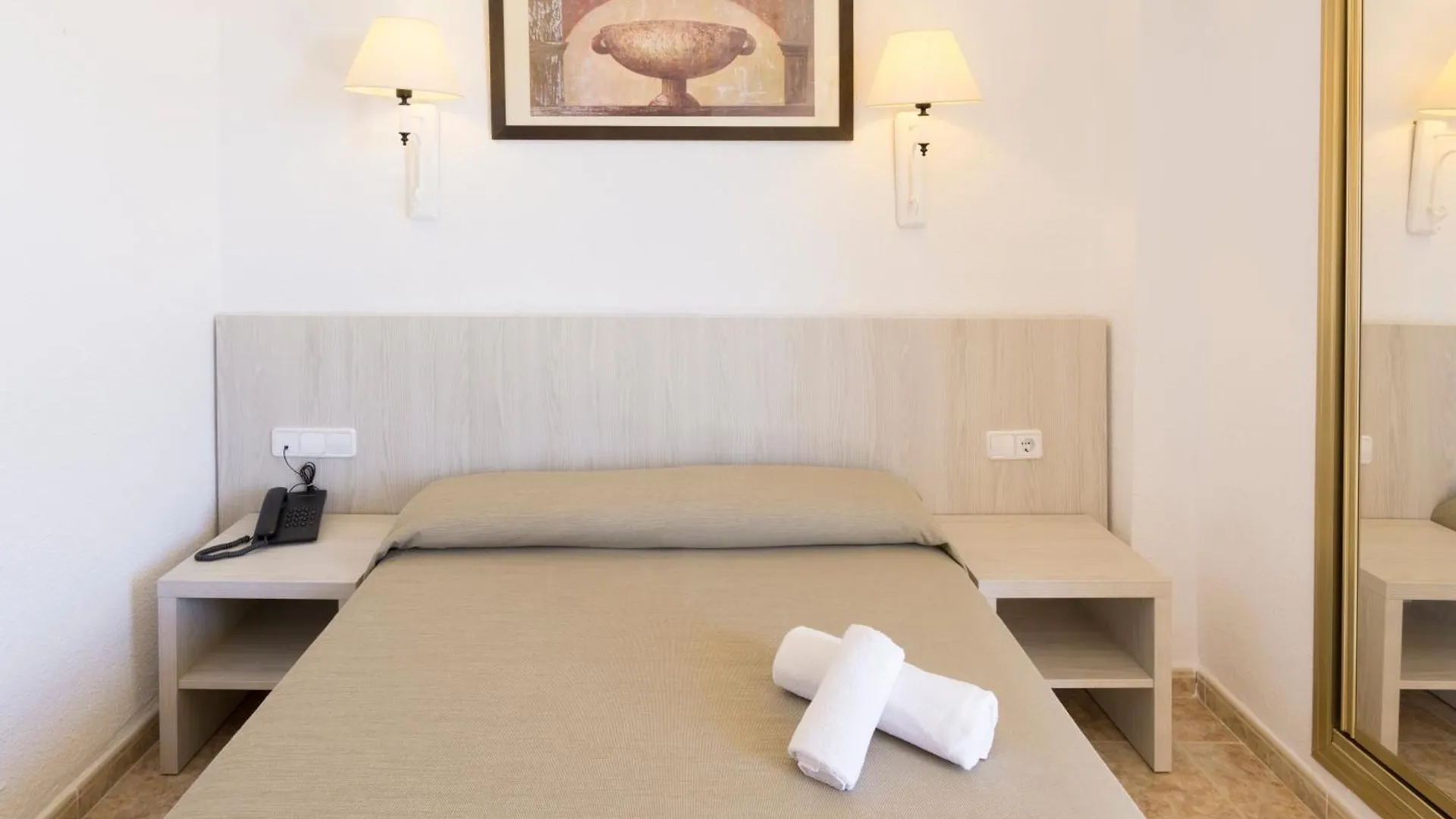 Hsm Canarios Park Calas de Mallorca 3*,  Spain